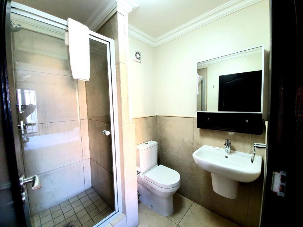37 The Shades Durban Exterior foto